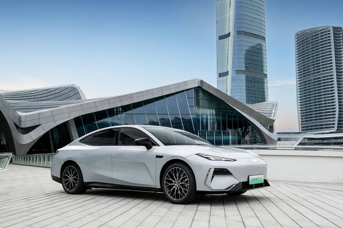 吉利銀河E8:兩次斬獲世界級設計大獎,原來技術控還能談顏值