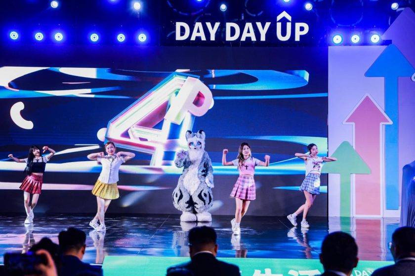 年輕人的第一輛車——元UP酷萌來襲,濟南上市,9.68萬起!