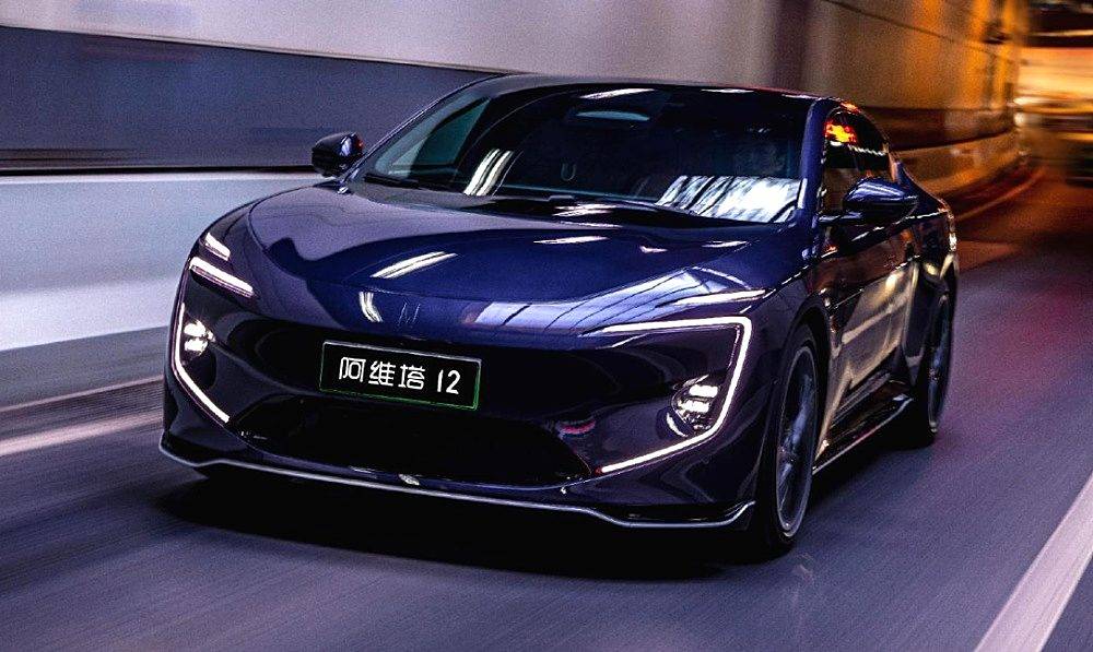 純電中大型轎車二選一 阿維塔12靠華為智己L7靠什么?