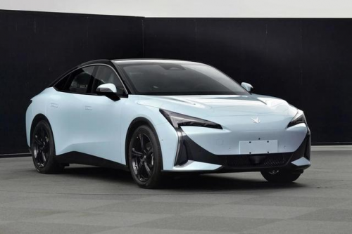 北汽“殺手锏”?風阻0.1925Cd,800V架構3.7S破百,麋鹿82.8km/h