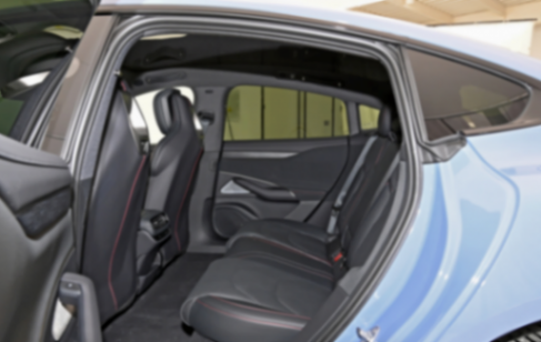 比亞迪宋L與小米SU7孰美?原創國潮VS高仿超跑