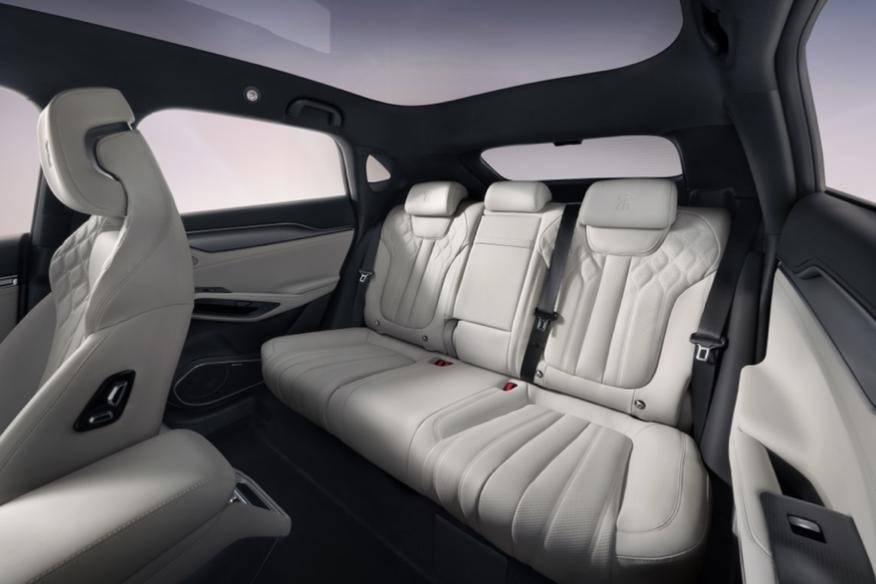 比亞迪宋L與小米SU7孰美?原創國潮VS高仿超跑