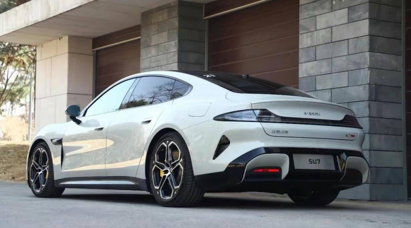 小米SU7被曝設計缺陷?官方回應:暫時未接到相關反饋