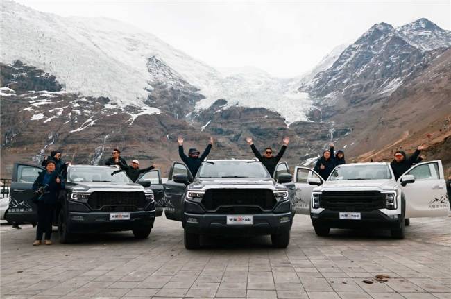 245馬力+采埃孚8AT,12.98萬起!火星7 Pro 汽油版珠峰燃“擎”上市