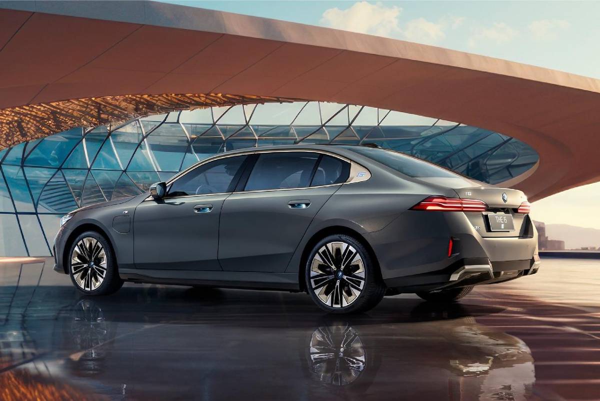 剛換代就失敗?寶馬5系三月銷量不足4千,都是外觀惹的禍?