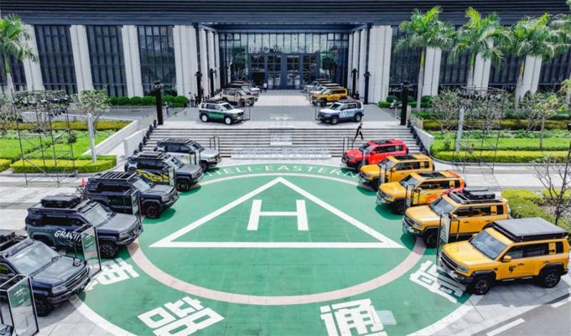 汽車界“文藝復興”來了!方程豹產品矩陣齊亮相