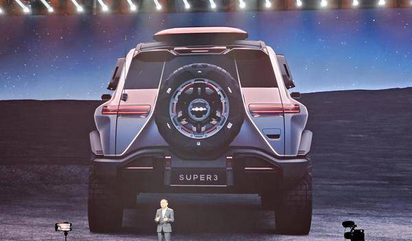 583硬派家族+SUPER 9跑車方程豹產(chǎn)品矩陣獻(xiàn)禮比亞迪30周年