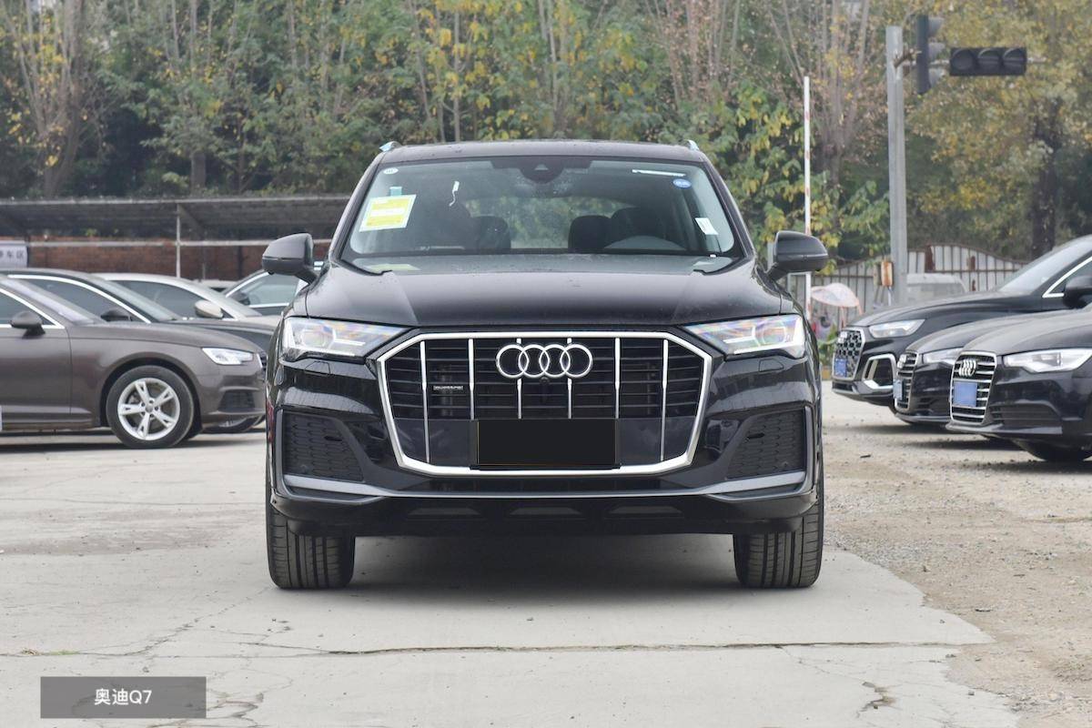預(yù)算60萬買豪華SUV,林肯飛行家對比奧迪Q7,究竟誰更勝一籌?