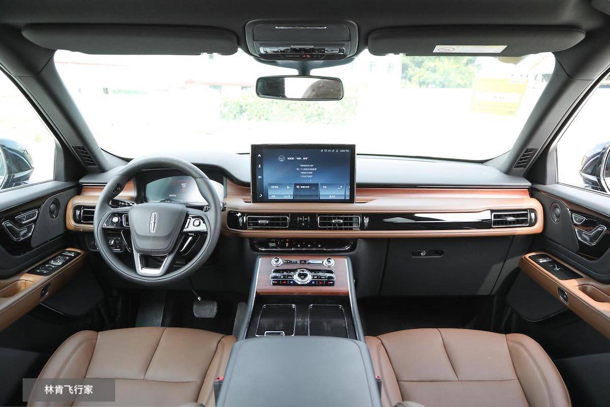 預(yù)算60萬買豪華SUV,林肯飛行家對比奧迪Q7,究竟誰更勝一籌?