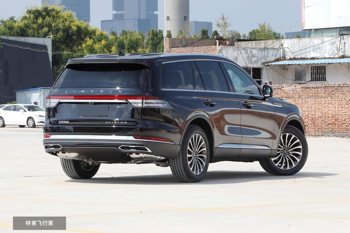 預(yù)算60萬買豪華SUV,林肯飛行家對比奧迪Q7,究竟誰更勝一籌?