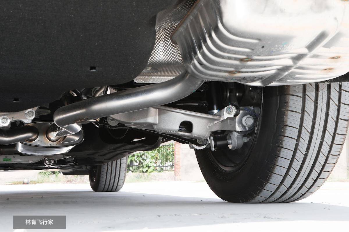 預(yù)算60萬買豪華SUV,林肯飛行家對比奧迪Q7,究竟誰更勝一籌?