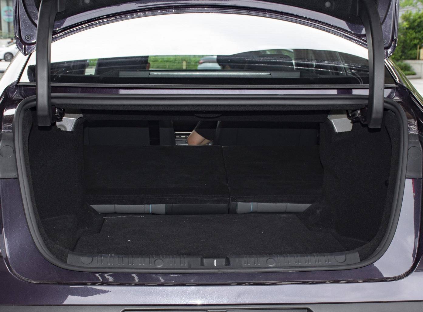 比亞迪全新新能源轎車秦L將上市,車長(zhǎng)超4米8,或低于10萬(wàn)起售?