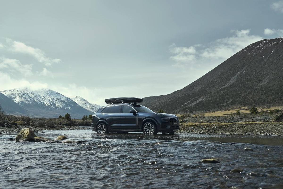 領克09 MHEV四驅全球版實力登場 限時專享價23.58萬元