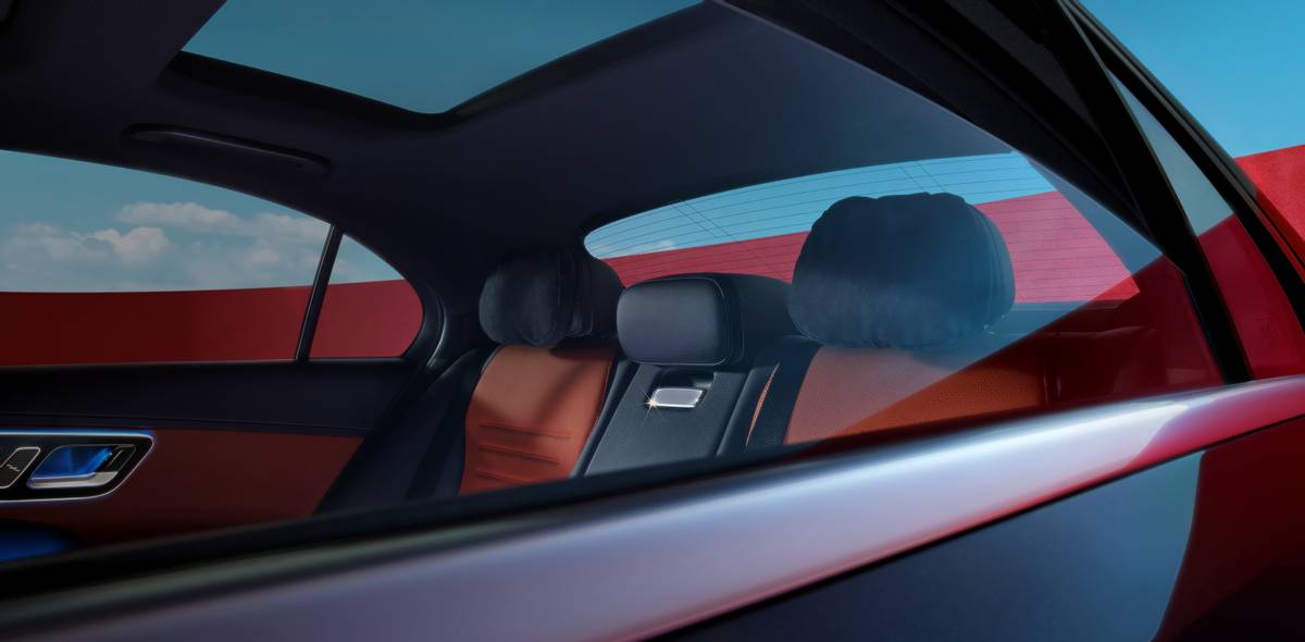 降價1800元意思一下?新款奔馳C級上市 售35.5萬元起