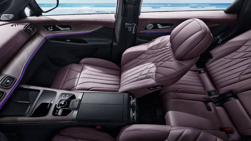 糾結(jié)買(mǎi)瑞虎9還是星越L?看完才知道什么是舒適天花板