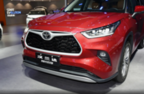 新漢蘭達價格讓步,大7座空間,雙擎混動,百公里無需6升油