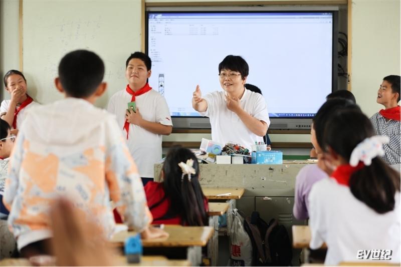 上汽通用汽車蟬聯(lián)兩項(xiàng)企業(yè)社會(huì)責(zé)任權(quán)威大獎(jiǎng)