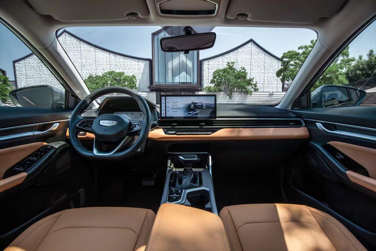 吉利第4代帝豪2025款上市,官方指導價6.99萬元-8.89萬元