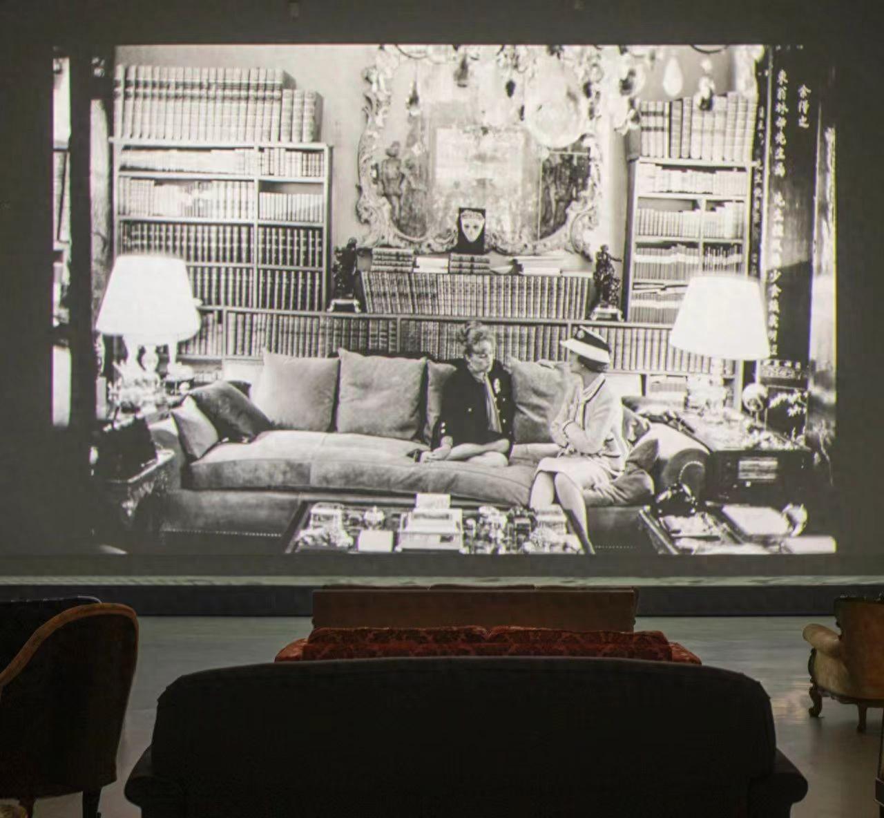 上海當(dāng)代藝術(shù)博物館呈現(xiàn)“時(shí)尚宣言”