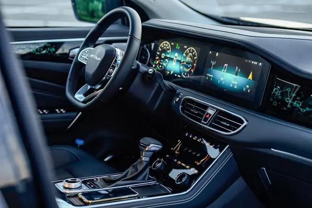 奇瑞新出&lsquo;平民豪車&rsquo;！大7座顏值爆表，僅售8.99萬起-有駕