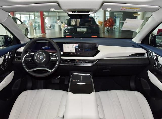 一口價更高性價比！別克君越白金款雙色內(nèi)飾12月開放下定，能買？-有駕