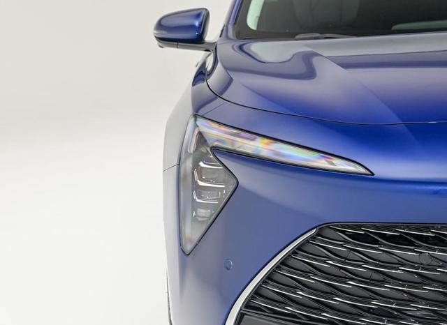 一口價更高性價比！別克君越白金款雙色內(nèi)飾12月開放下定，能買？-有駕