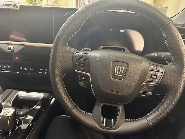 豐田皇冠SUV終于登場，混動引擎更給力，霸氣側(cè)漏-有駕