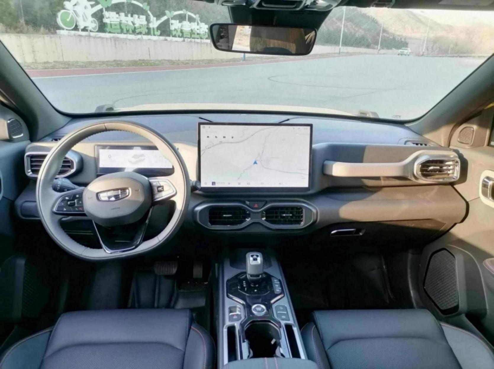 “生而自由 牛仔登場”吉利牛仔區域上市暨媒體試駕品鑒會石家莊站