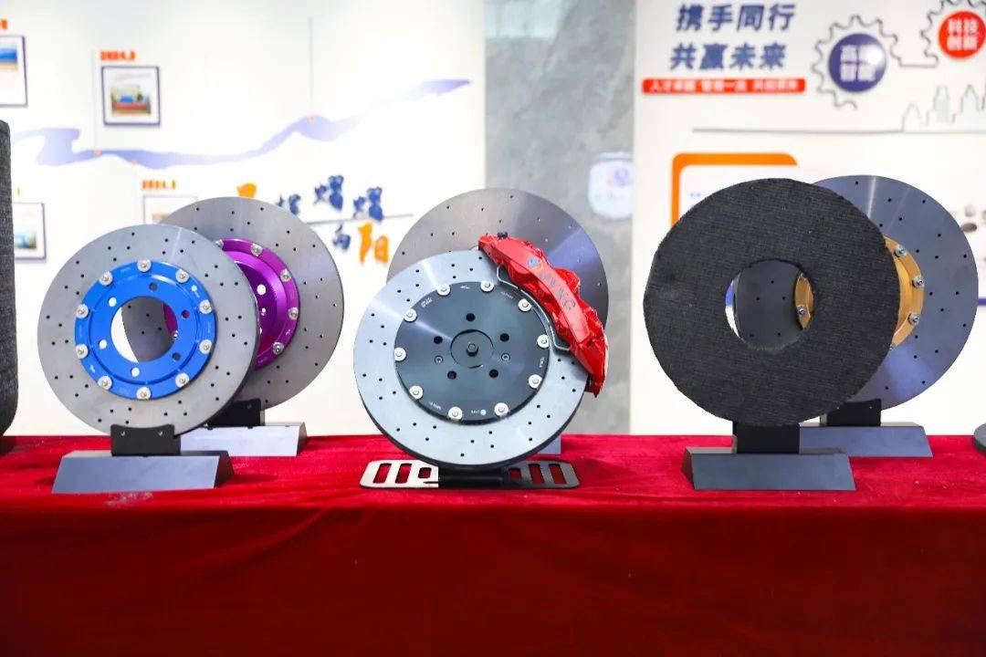 “興文造”汽車配件亮相2024年中東迪拜汽配展覽會