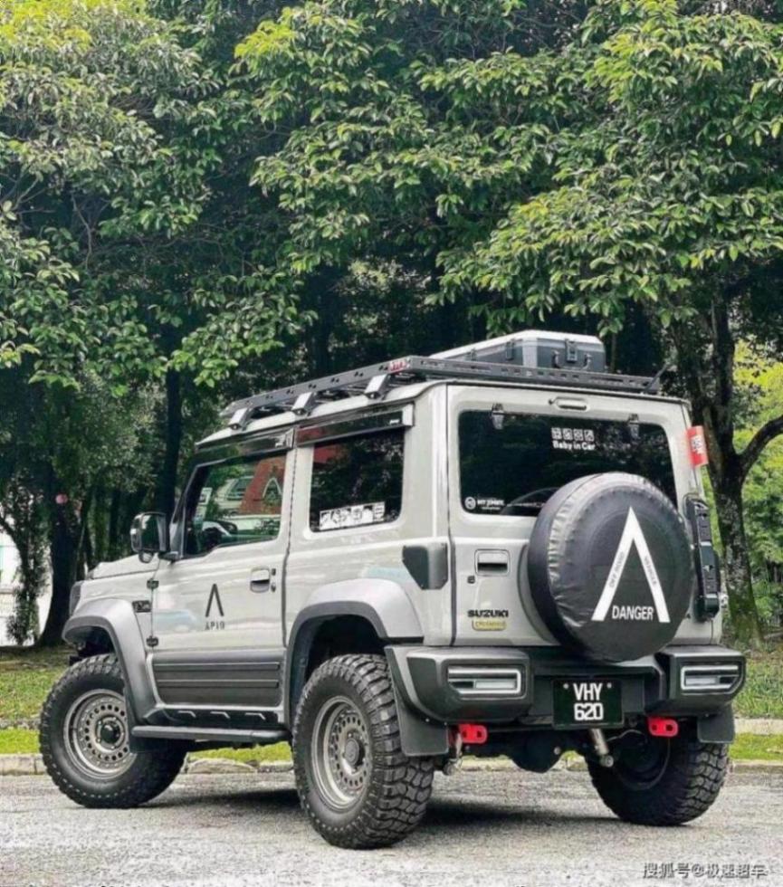 鈴木吉姆尼霸氣升級,新外觀搭配越野套件更帥氣