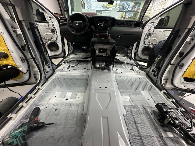 清除噪音 杭州元音改豐田坦途汽車隔音改裝大白鯊