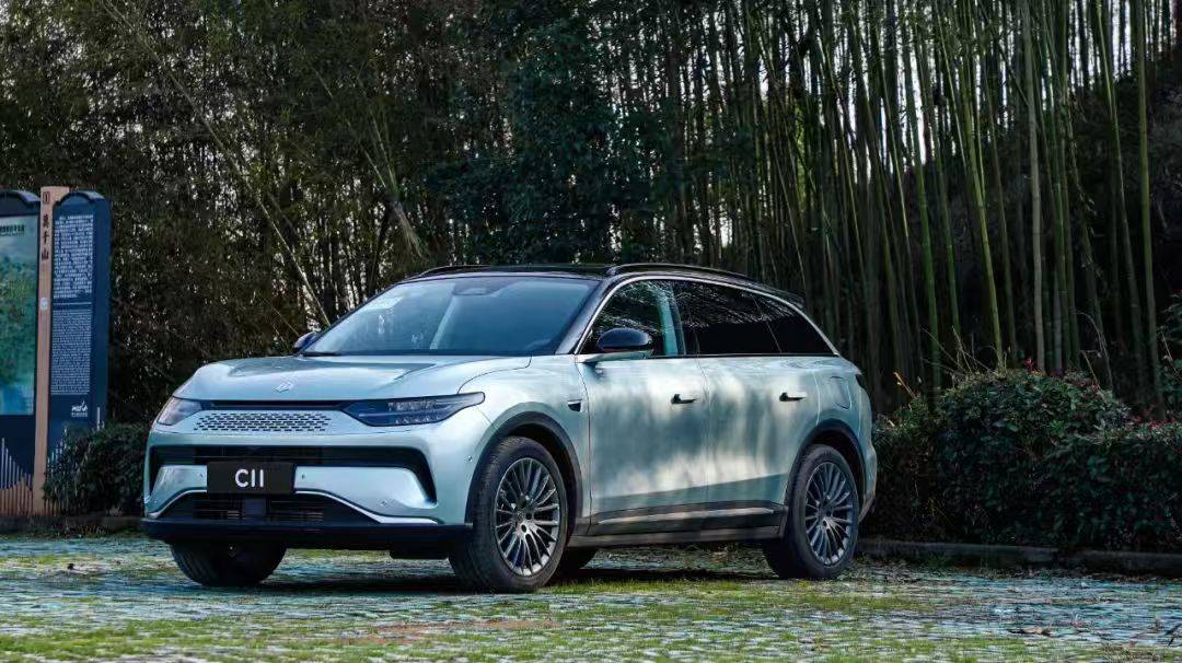 新能源SUV銷(xiāo)冠對(duì)決,零跑C11和宋PLUS DM-i,增程和插混怎么選?