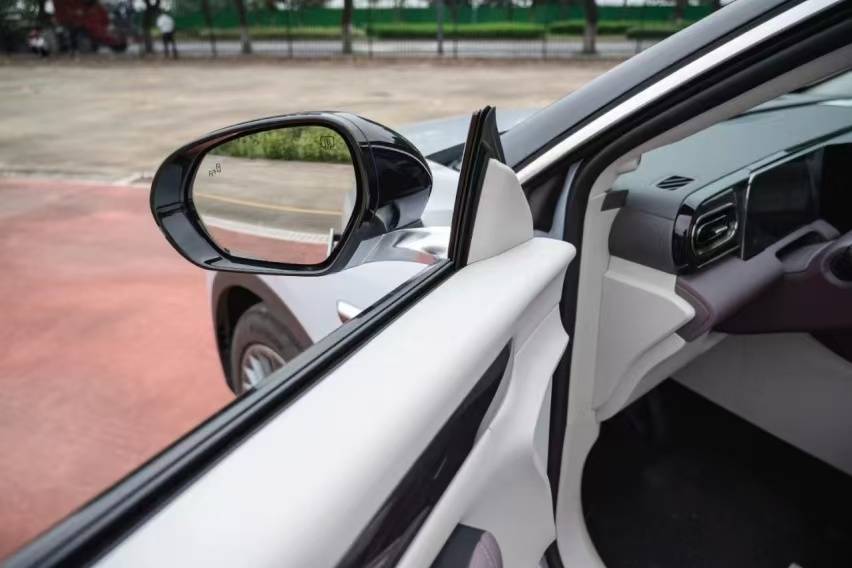 新能源SUV銷(xiāo)冠對(duì)決,零跑C11和宋PLUS DM-i,增程和插混怎么選?