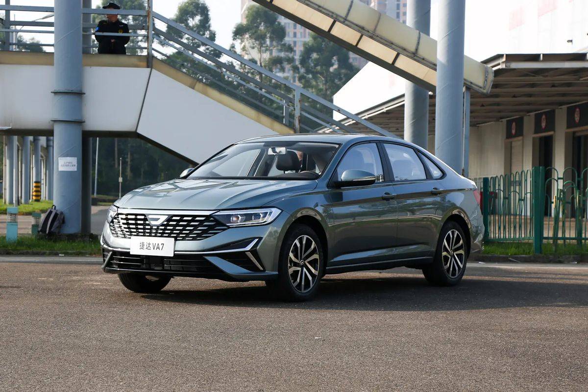 捷達VA7上市,1.4T+7擋干式雙離合,不到10萬起售