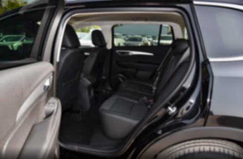 優(yōu)惠高達6萬,標配2.0T+9AT,軸距2833mm,別克昂科威能抄底嗎?