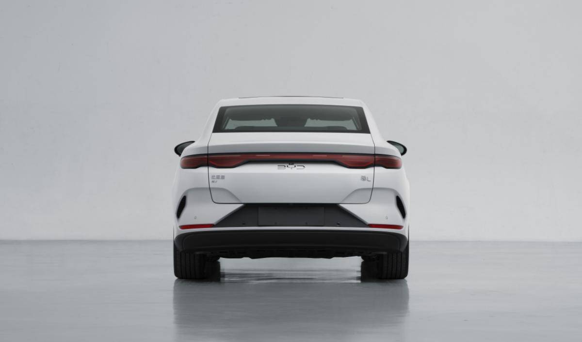 秦L EV申報信息曝光,劍指15萬級中型轎車市場,這實力又穩了