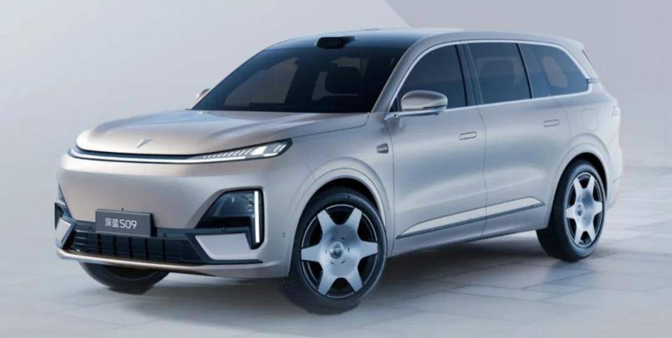 問界M8、昊鉑HL等瞄準35萬級市場,今年中大型SUV井噴? 圖片