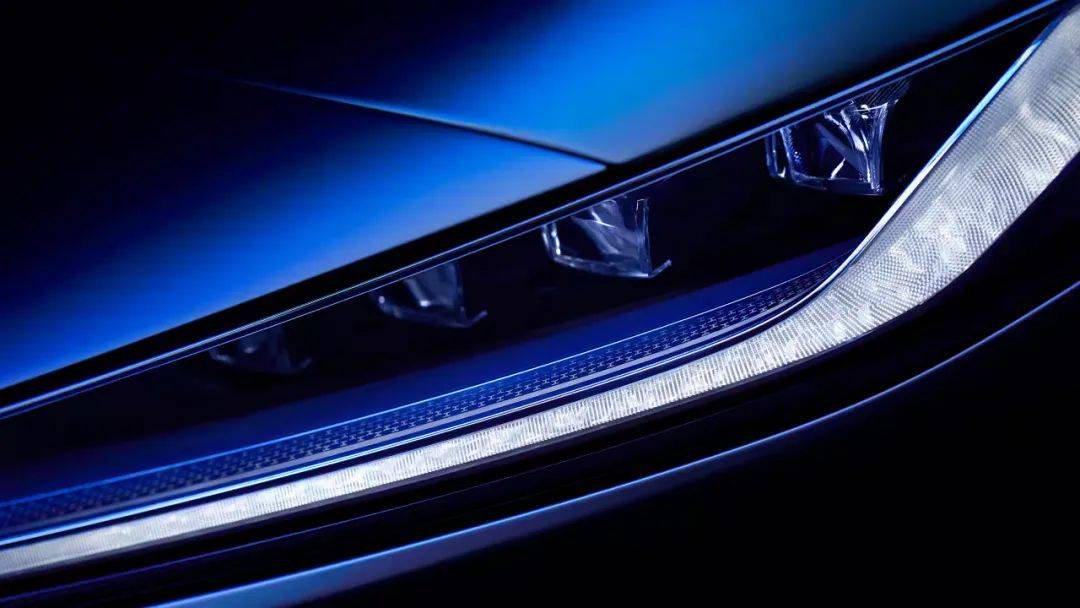 新捷豹:英倫傳承,情系中國(guó)!