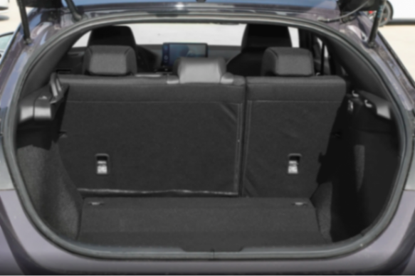 到店體驗(yàn)本田思域,軸距2735mm,182馬力+4輪獨(dú)懸,值得入手嗎?