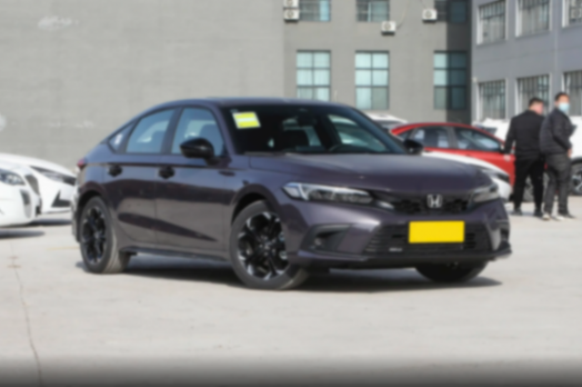 到店體驗(yàn)本田思域,軸距2735mm,182馬力+4輪獨(dú)懸,值得入手嗎?