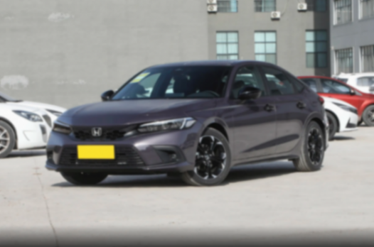 到店體驗(yàn)本田思域,軸距2735mm,182馬力+4輪獨(dú)懸,值得入手嗎?