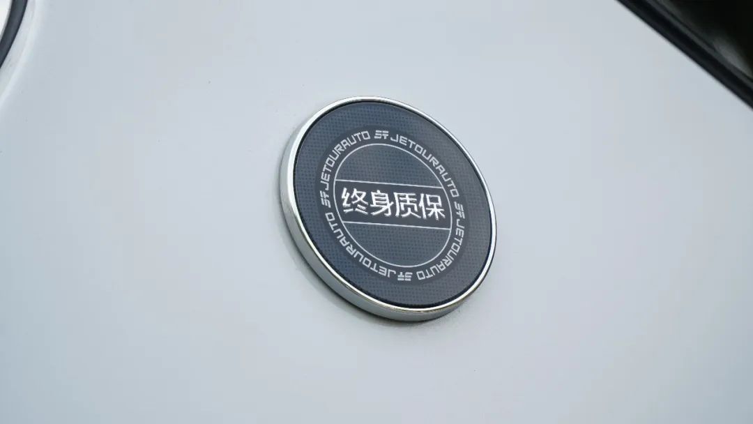 插混7座SUV,13萬多就能入手,標配全景影像,220V電源,表現如何