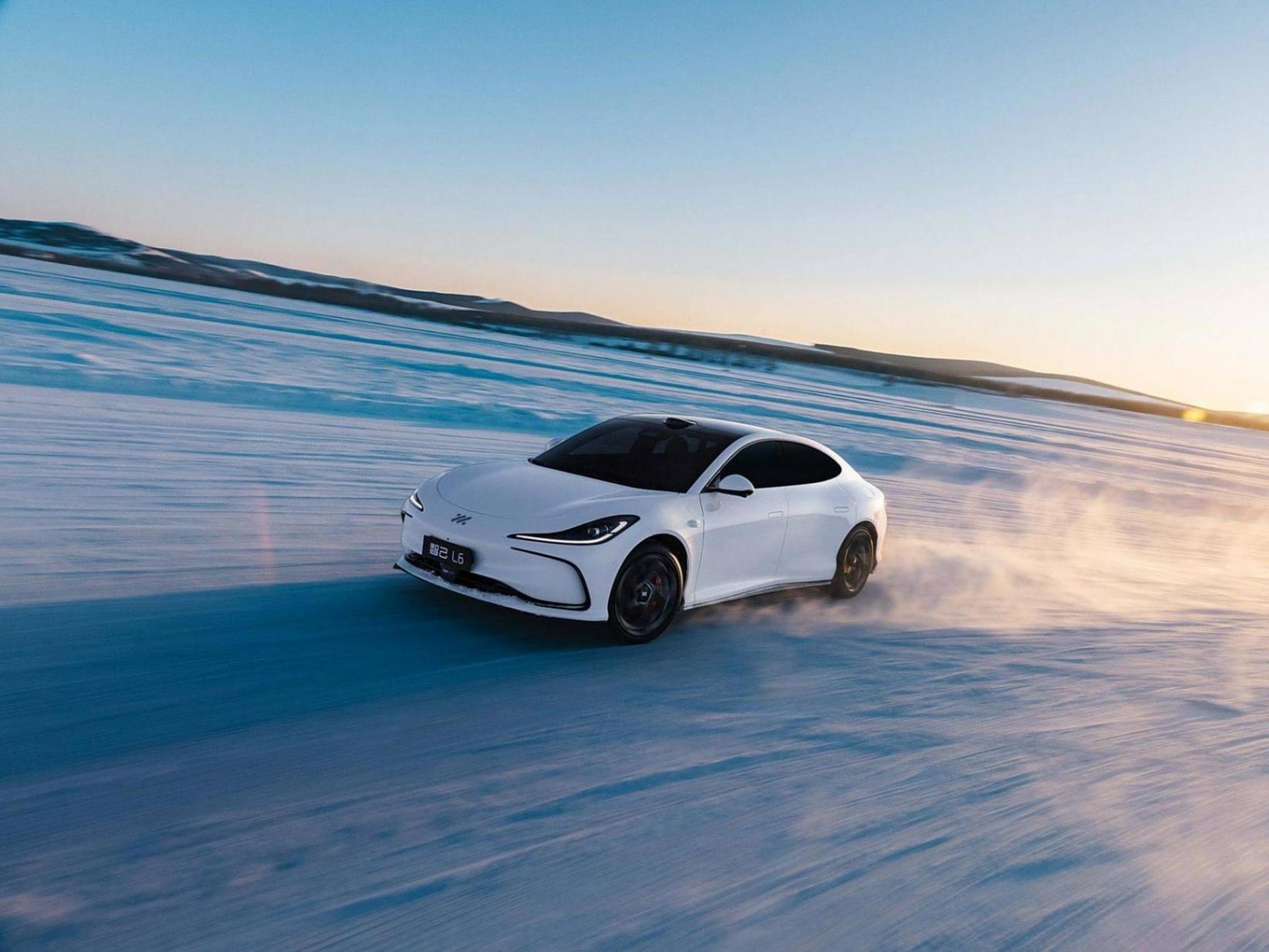 開了幾十輛新能源車,零百加速真不是越快越好,這個區間更保險