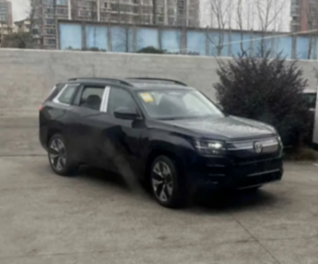 大眾發狠了!“黑武士”大SUV加長到5158mm,老款現在賣17萬多