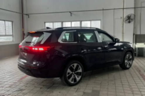 大眾發狠了!“黑武士”大SUV加長到5158mm,老款現在賣17萬多