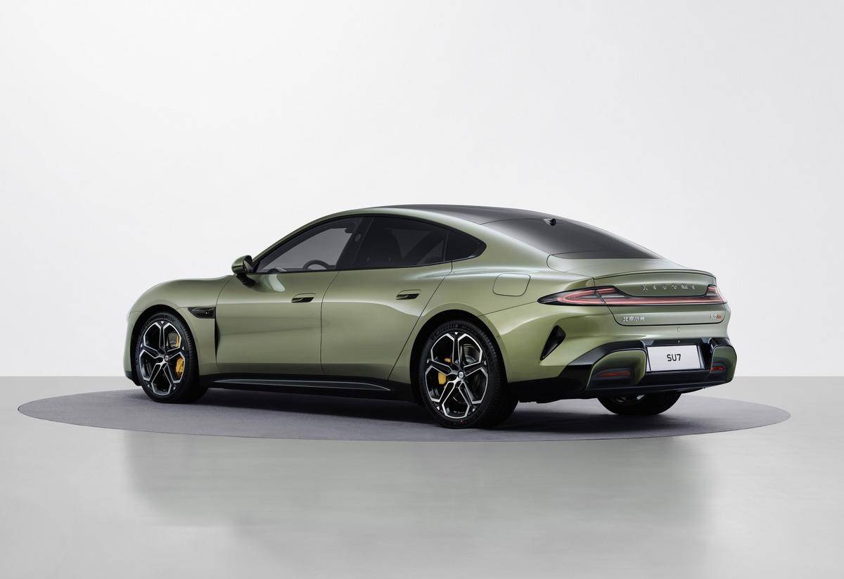 抄底3系還是為粗糧家的造車夢想助力?SU7對比3系,如何選?