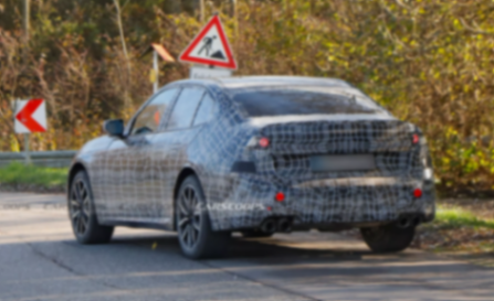 沒有鍍鉻,這是未來的寶馬雙腎格柵!