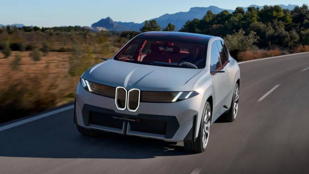 沒有鍍鉻,這是未來的寶馬雙腎格柵!