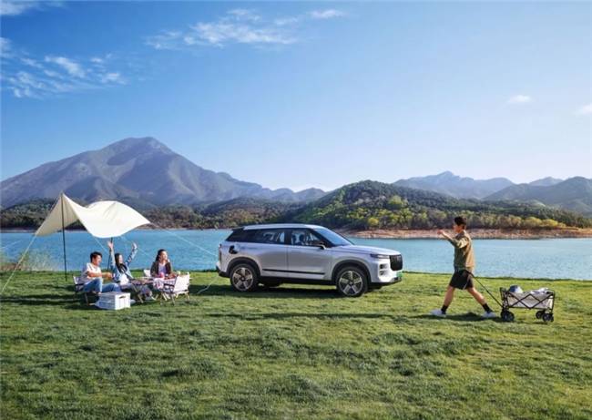 以舊換新至高抵3.3萬,探索06 C-DM多重禮遇助你新年更出眾