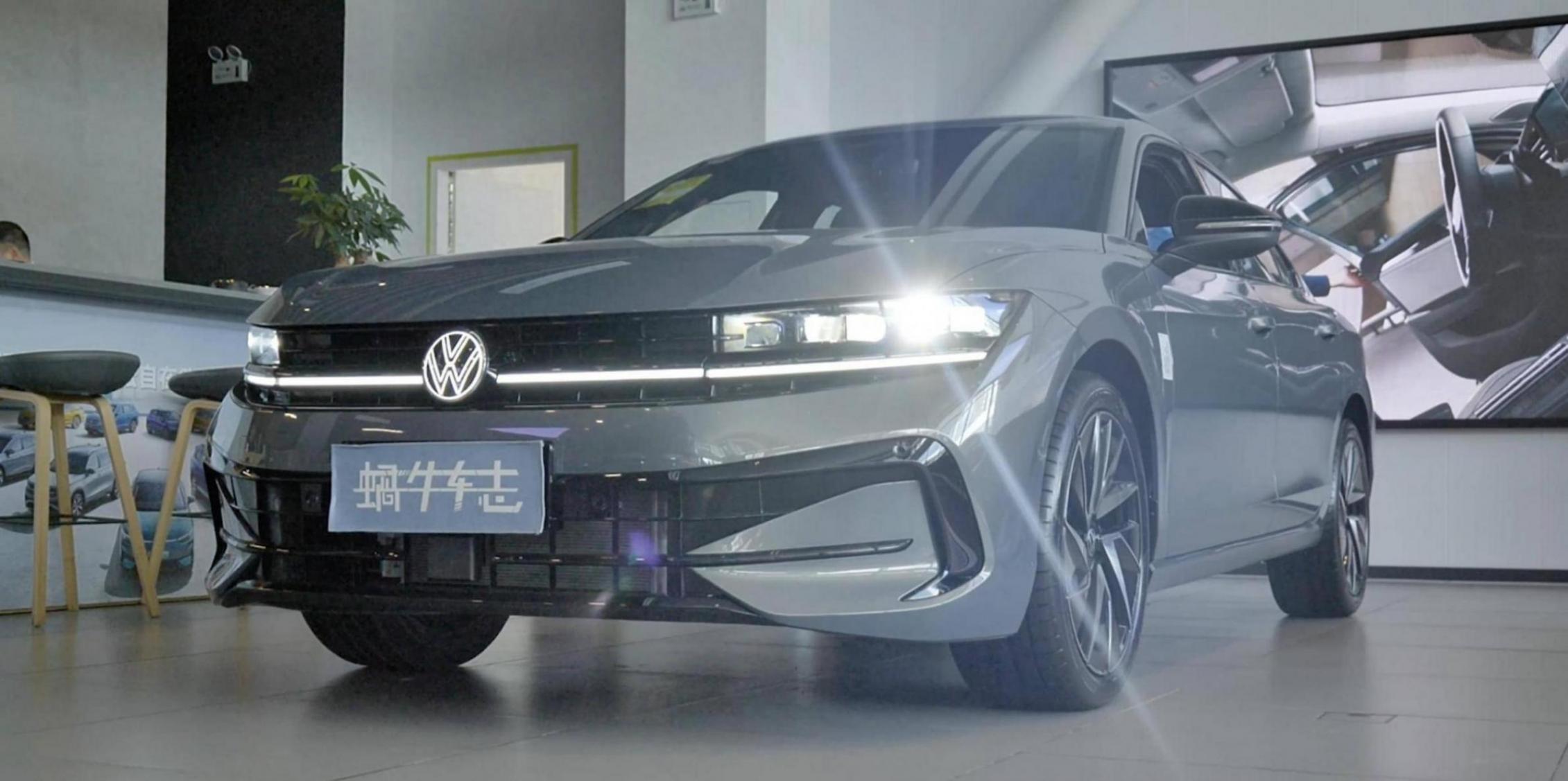 都25年了月銷還超1.6萬!大眾邁騰眾享款落地17萬,選它or B9?